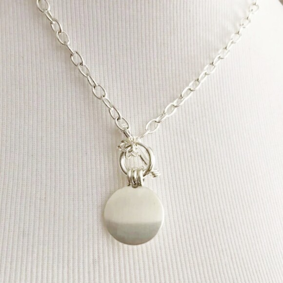 Engraved Silver Tone Toggle Heart Necklace Fiona - Picture 3 of 6